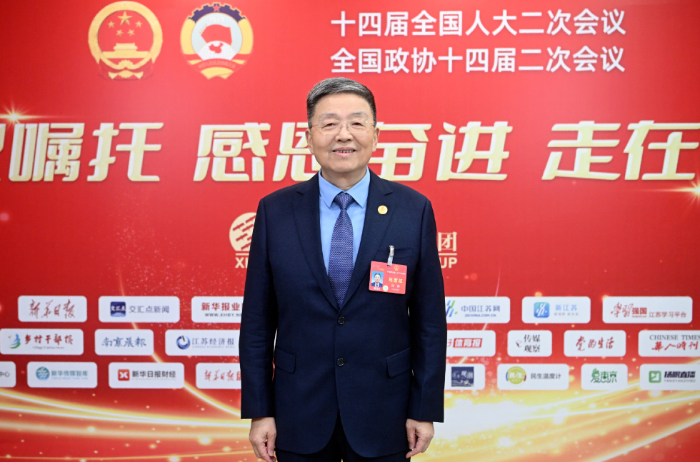全国人大代表、中国工程院院士、pg电子药业董事长肖伟：开发中药“经典名方”，让“好方”变“好药”